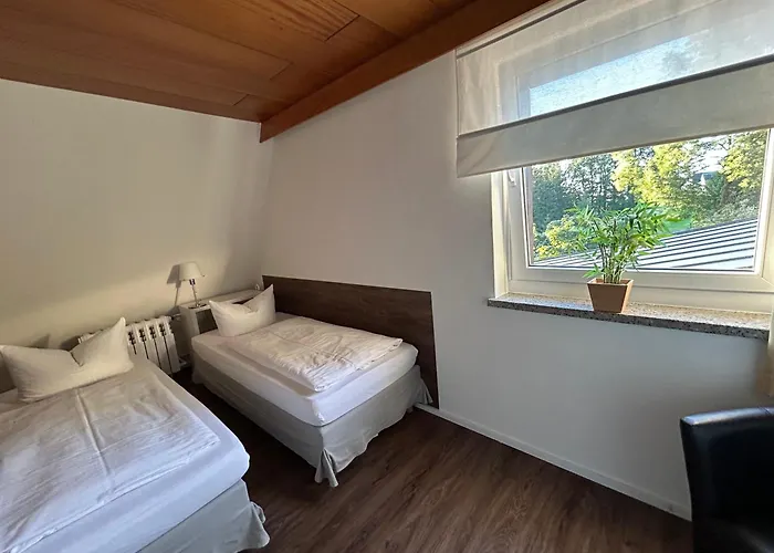 Vier Jahreszeiten דירה *