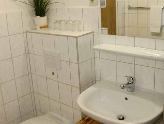 Vier Jahreszeiten * פראונוואלד