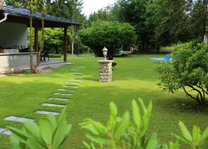 Vier Jahreszeiten דירה *